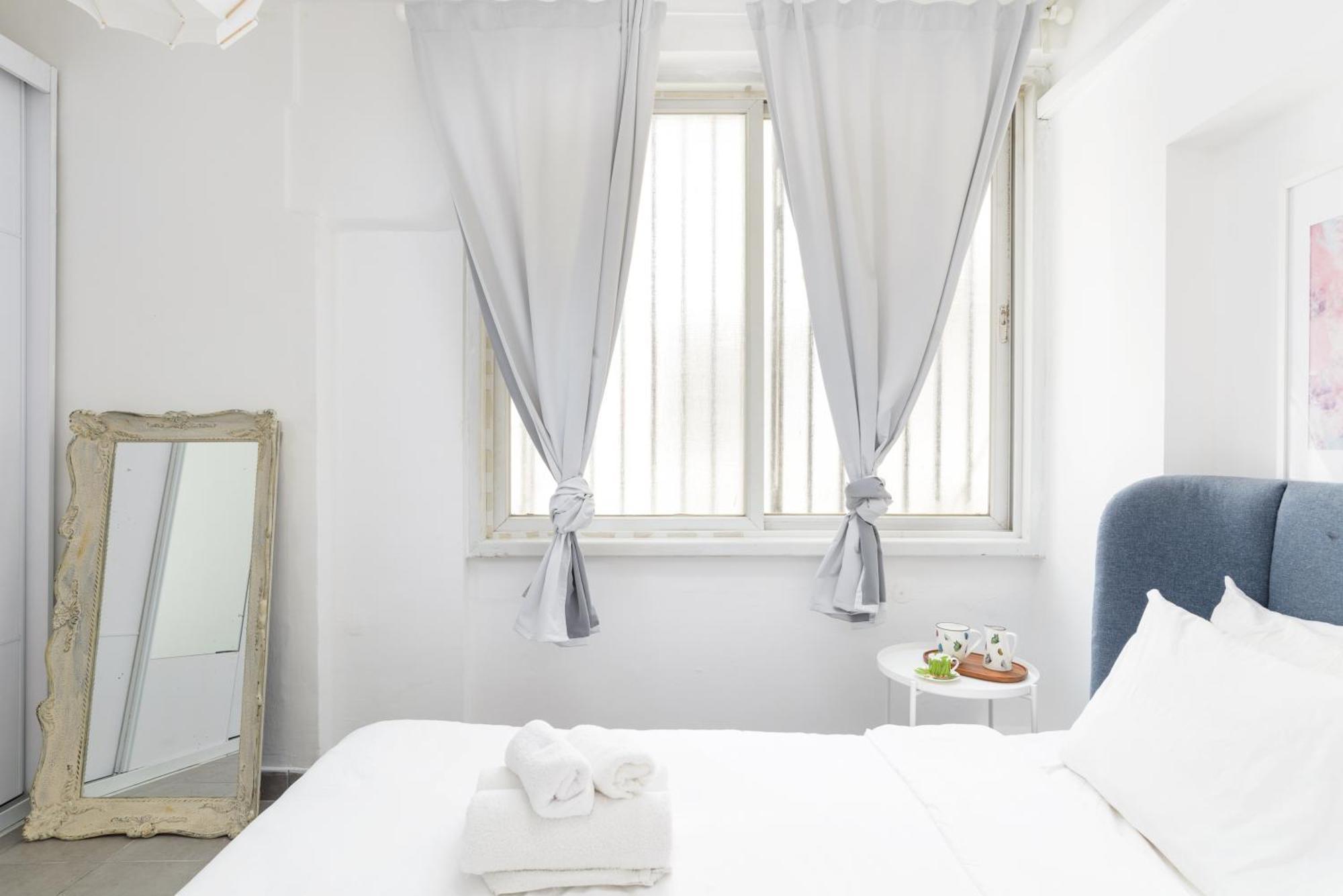 Sea View 2 Bedroom Apartment With Bomb Shelter เทลอาวีฟ ภายนอก รูปภาพ