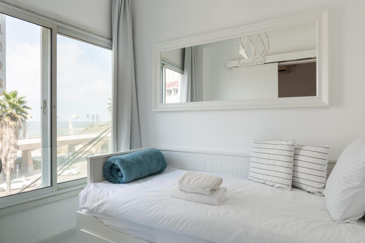 Sea View 2 Bedroom Apartment With Bomb Shelter เทลอาวีฟ ภายนอก รูปภาพ